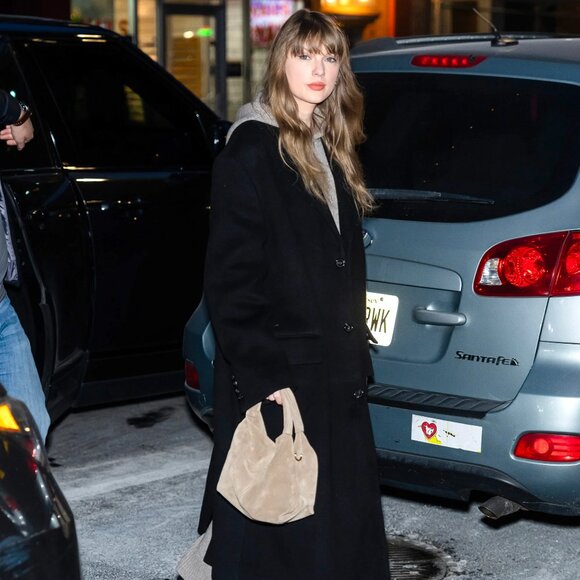 Aritzia Manhattan Coat **Perfect Slouchy Winter Wool Coat - Picture 1 of 6